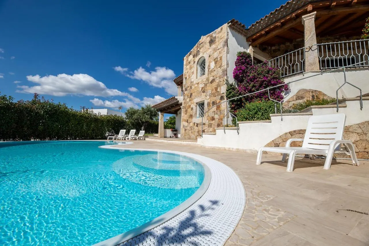 Villa The Queen Budoni 0*,  Italy